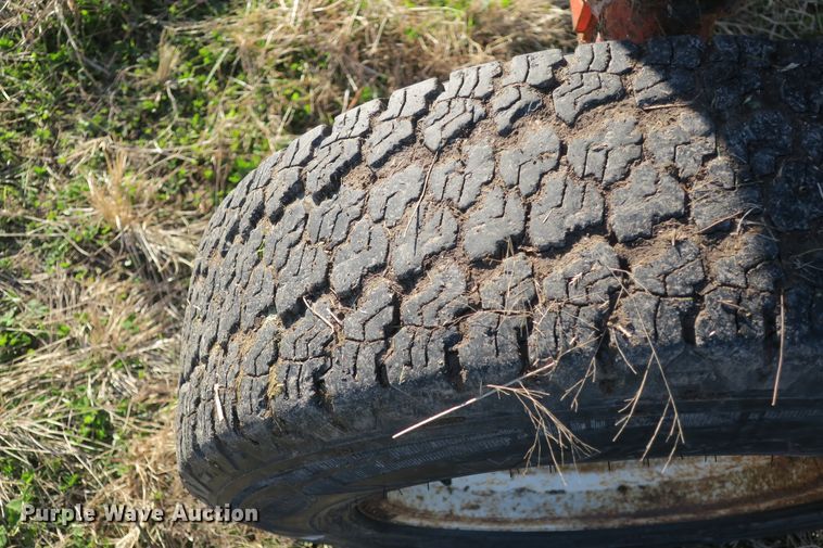image for item DB10139 Allis Chalmers 190XT tractor
