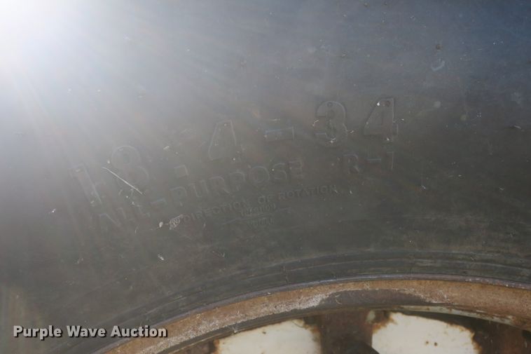 image for item DB10139 Allis Chalmers 190XT tractor