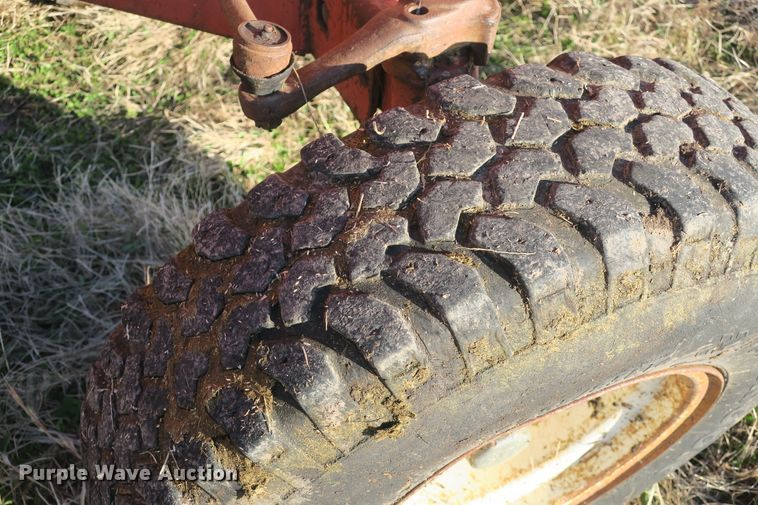 image for item DB10139 Allis Chalmers 190XT tractor