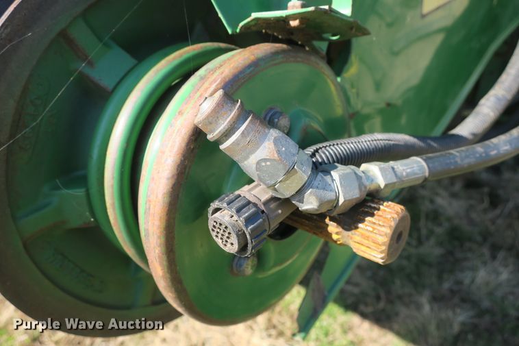 image for item DB10140 1998 John Deere 9510 combine