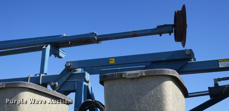 image for item DB10141 Kinze 2600 no-till split row planter