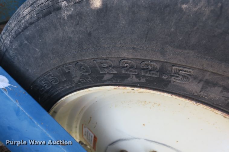 image for item DB10141 Kinze 2600 no-till split row planter