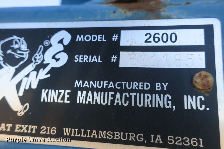 image for item DB10141 Kinze 2600 no-till split row planter