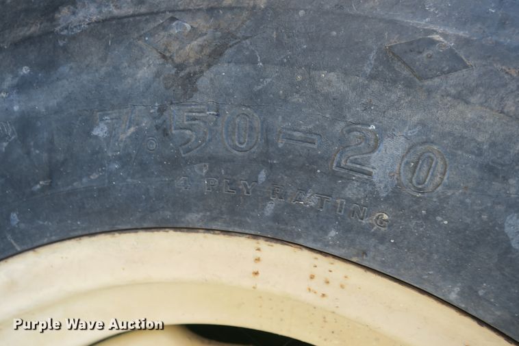 image for item DB10142 Great Plains Solid Stand 13 grain drill