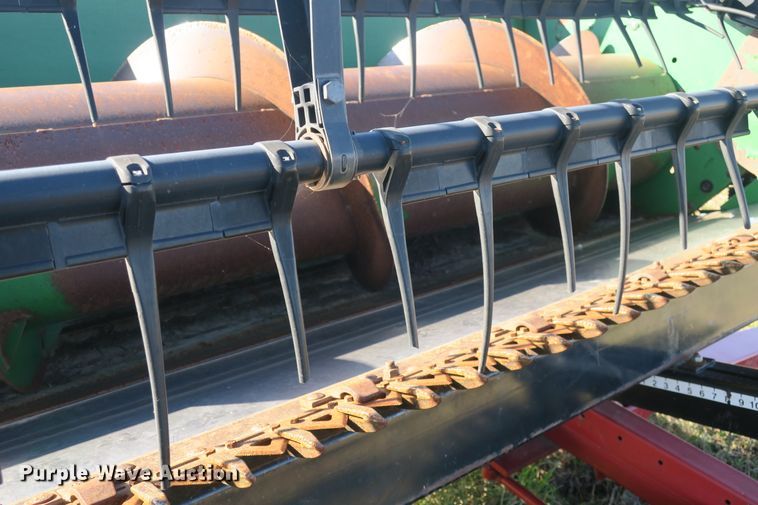 image for item DB10143 1992 John Deere 925 flex head