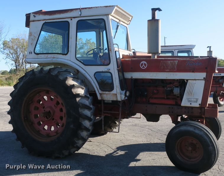 image for item DB10169 International 1066 tractor
