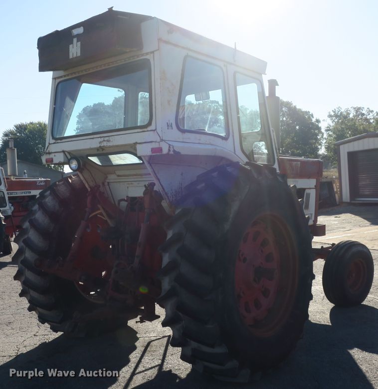 image for item DB10169 International 1066 tractor