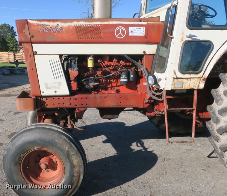 image for item DB10169 International 1066 tractor