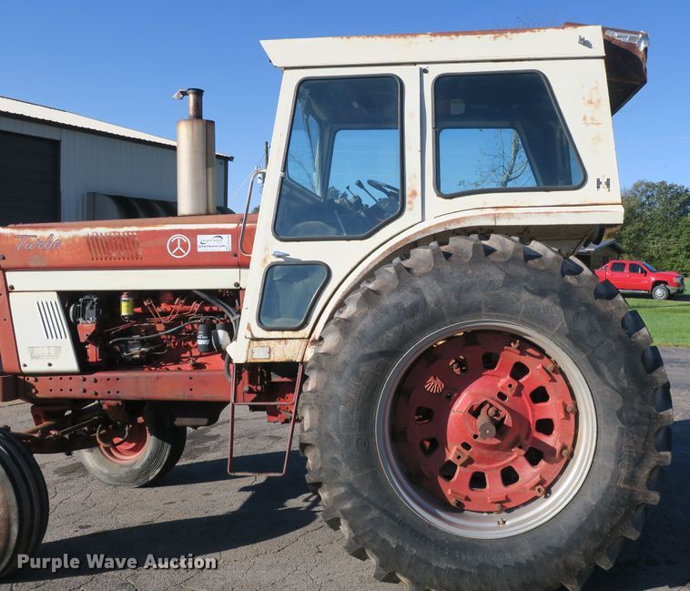 image for item DB10169 International 1066 tractor