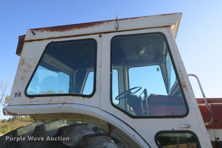 image for item DB10169 International 1066 tractor