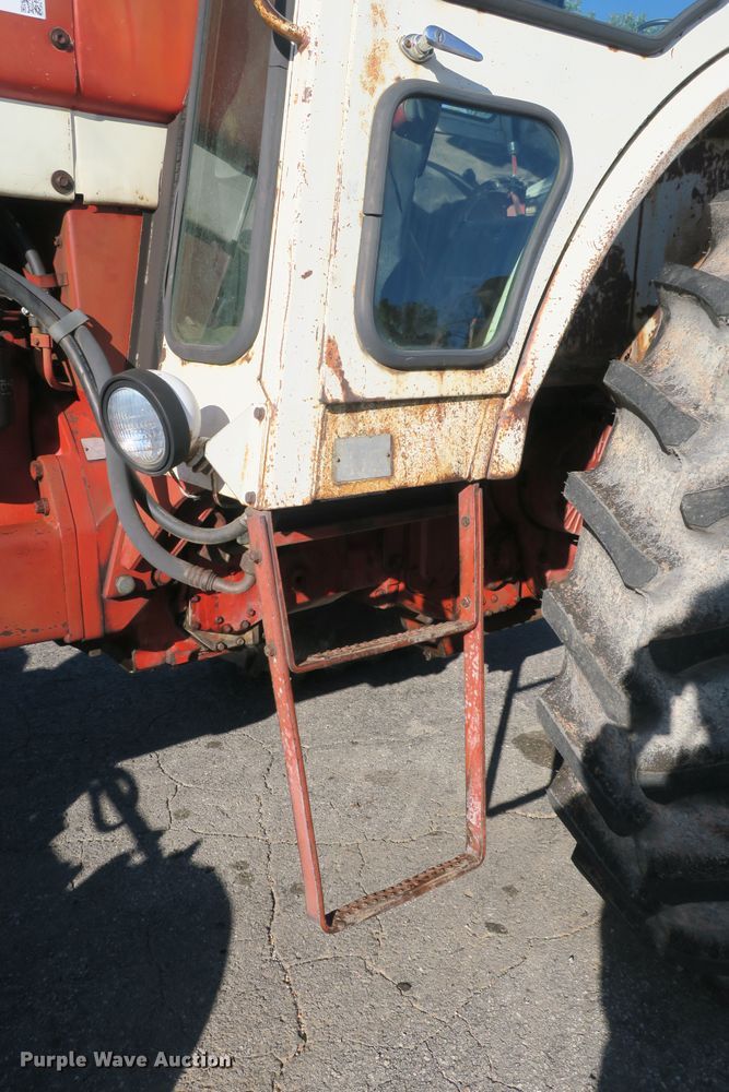 image for item DB10169 International 1066 tractor