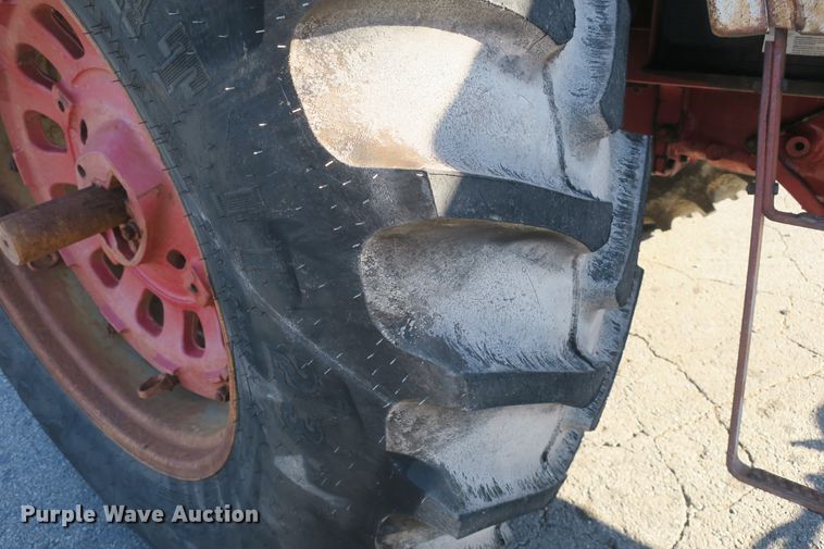 image for item DB10169 International 1066 tractor