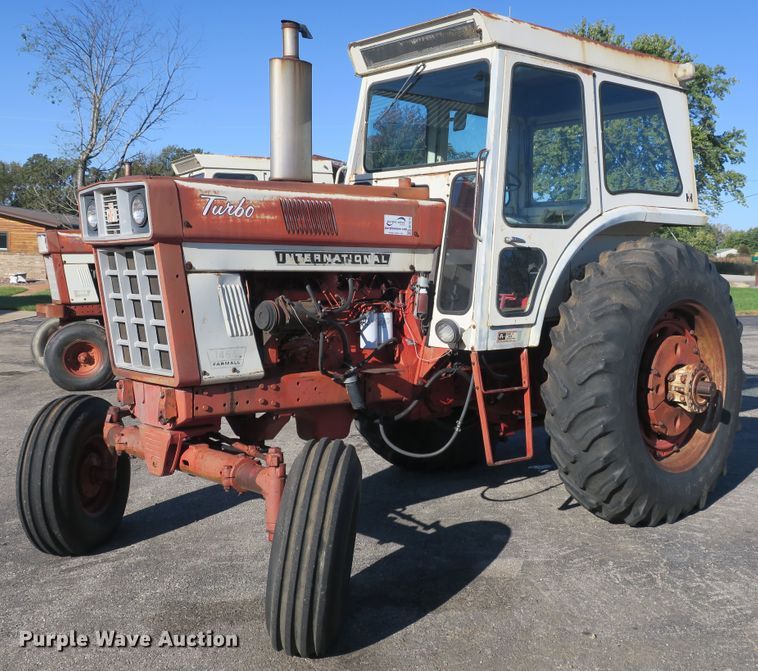 image for item DB10170 International 1466 tractor