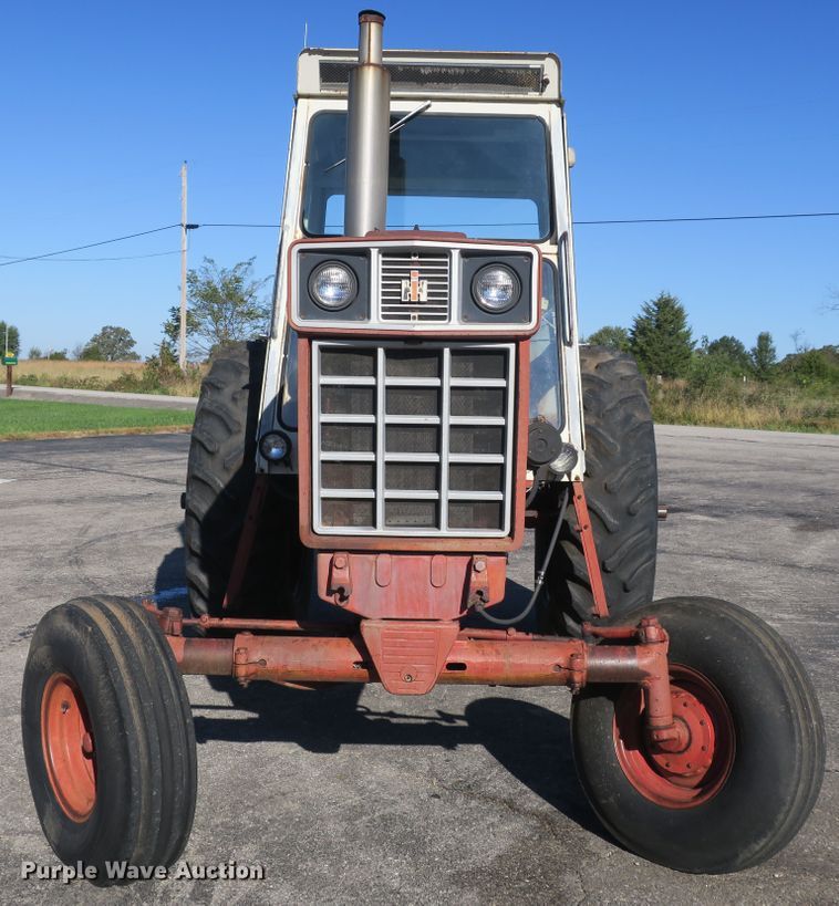 image for item DB10170 International 1466 tractor