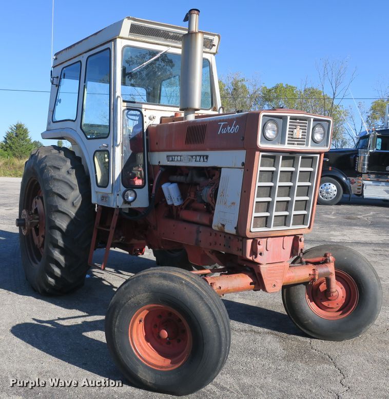 image for item DB10170 International 1466 tractor