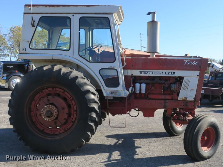 image for item DB10170 International 1466 tractor