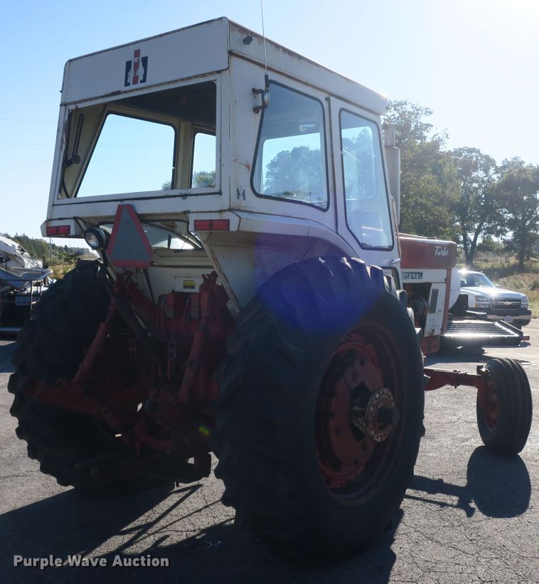 image for item DB10170 International 1466 tractor
