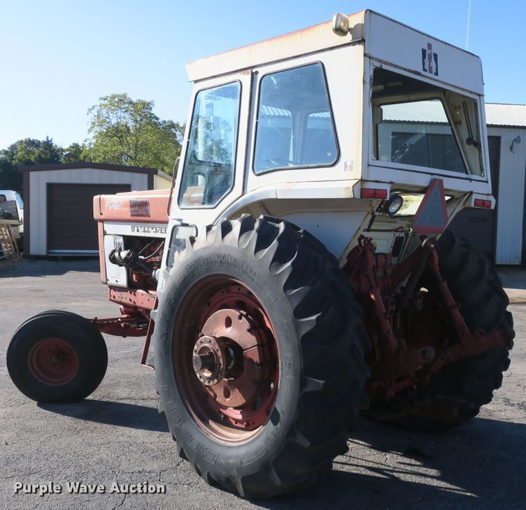 image for item DB10170 International 1466 tractor
