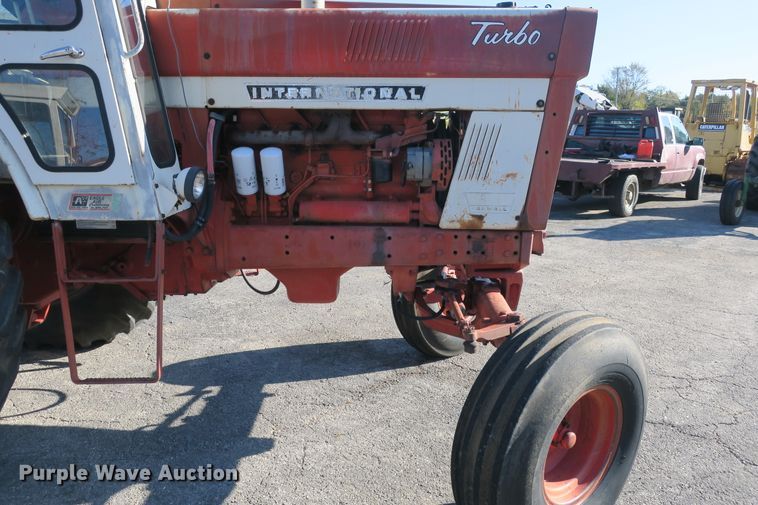 image for item DB10170 International 1466 tractor