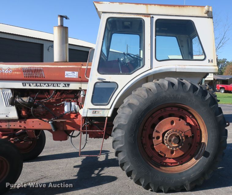 image for item DB10170 International 1466 tractor