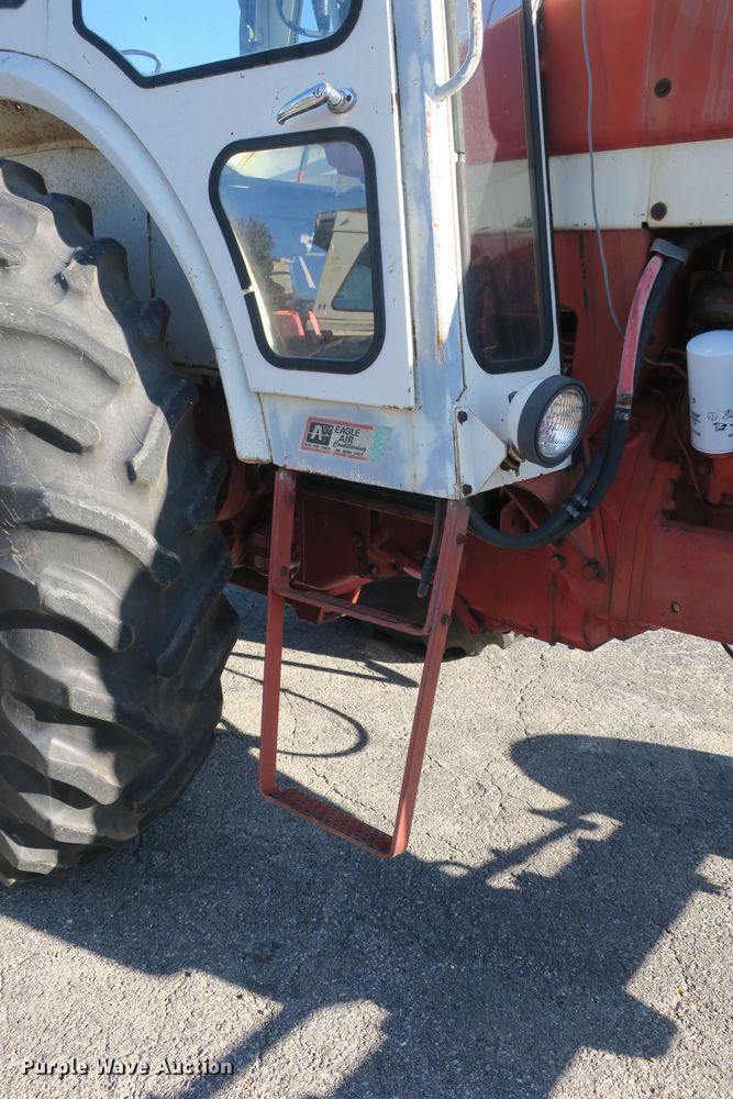 image for item DB10170 International 1466 tractor