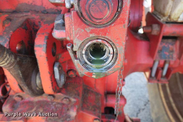 image for item DB10170 International 1466 tractor