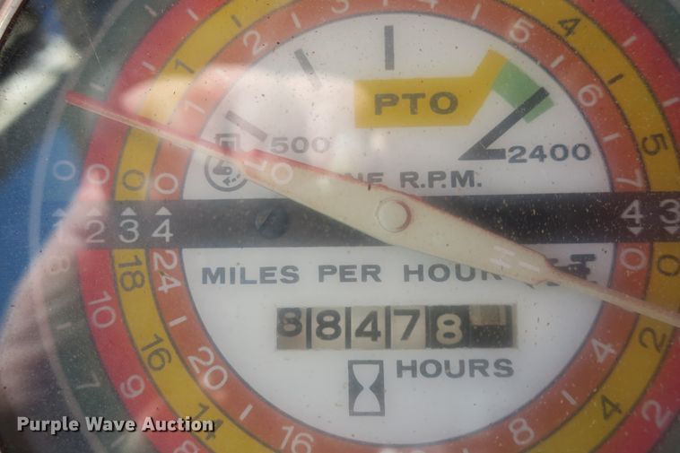 image for item DB10170 International 1466 tractor