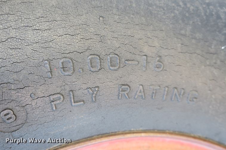 image for item DB10170 International 1466 tractor