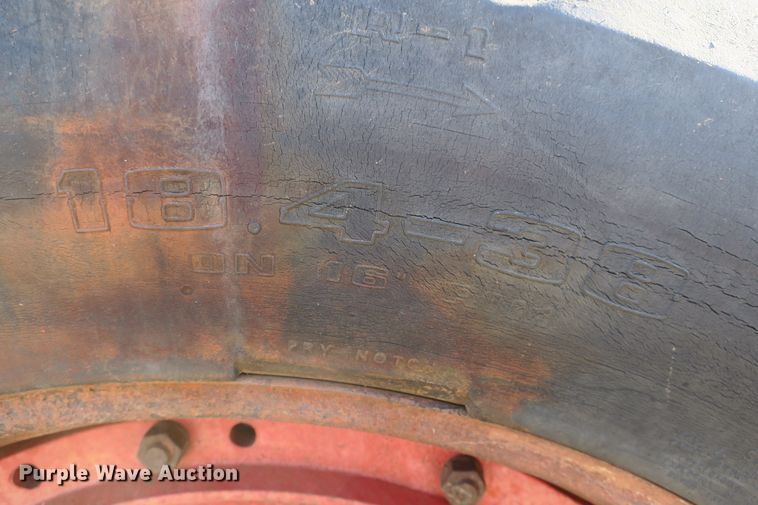 image for item DB10170 International 1466 tractor