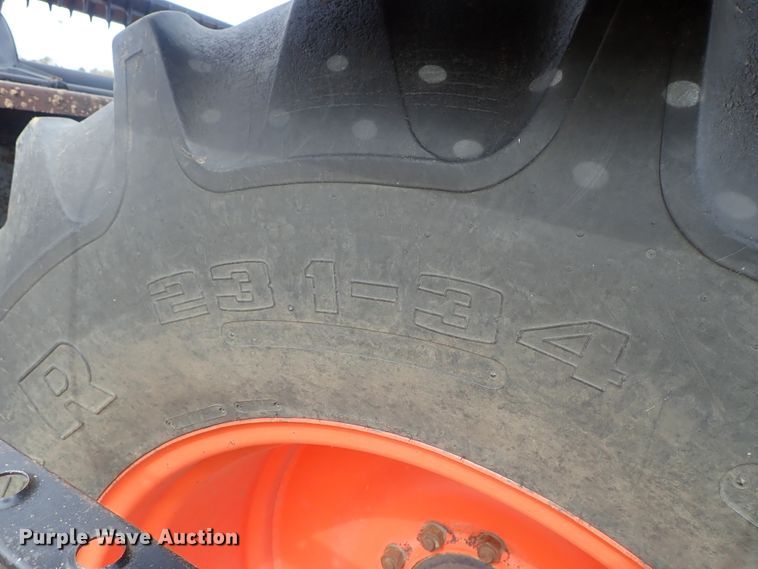 image for item DB7598 Gleaner L2 combine