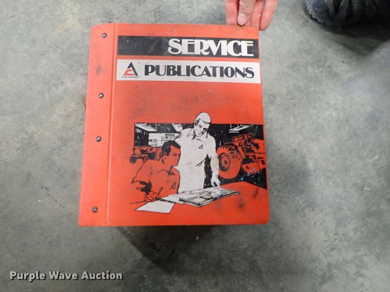 image for item DB7598 Gleaner L2 combine