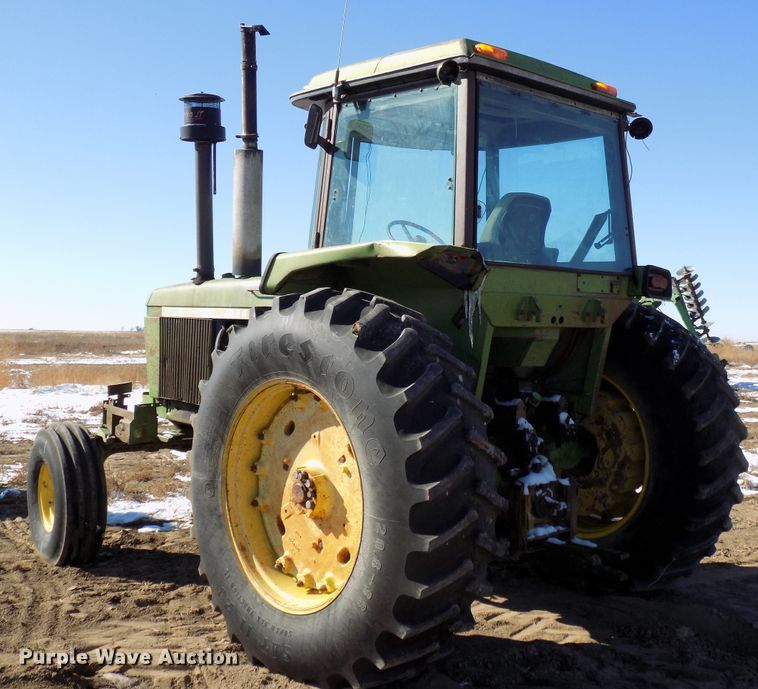 image for item DD6050 1975 John Deere 4430 tractor