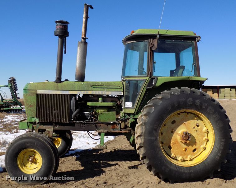 image for item DD6050 1975 John Deere 4430 tractor