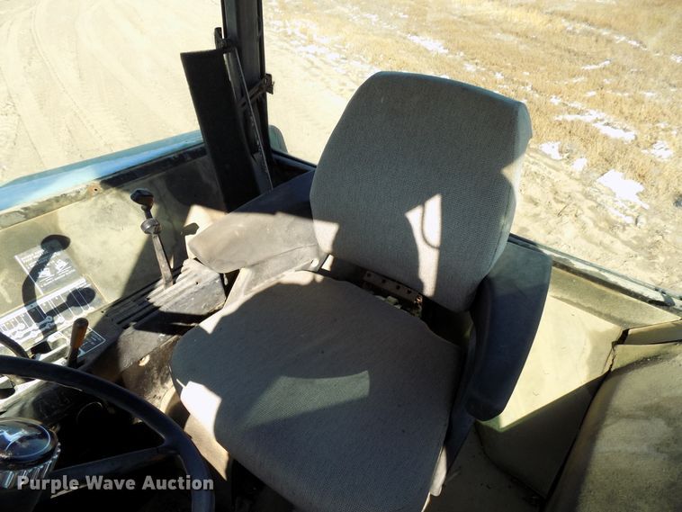 image for item DD6050 1975 John Deere 4430 tractor