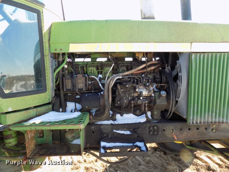 image for item DD6050 1975 John Deere 4430 tractor