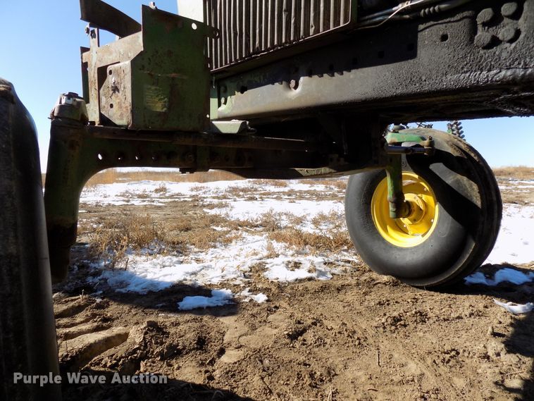 image for item DD6050 1975 John Deere 4430 tractor