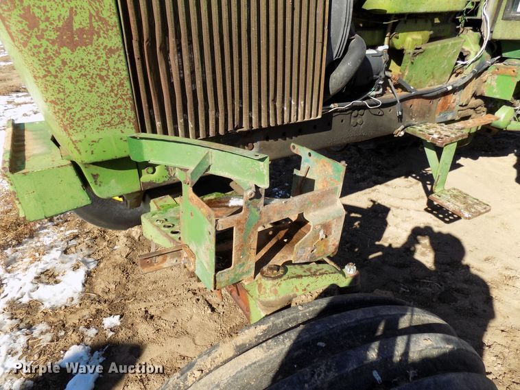 image for item DD6050 1975 John Deere 4430 tractor