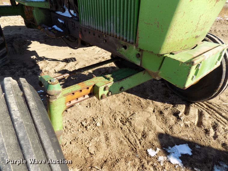 image for item DD6050 1975 John Deere 4430 tractor