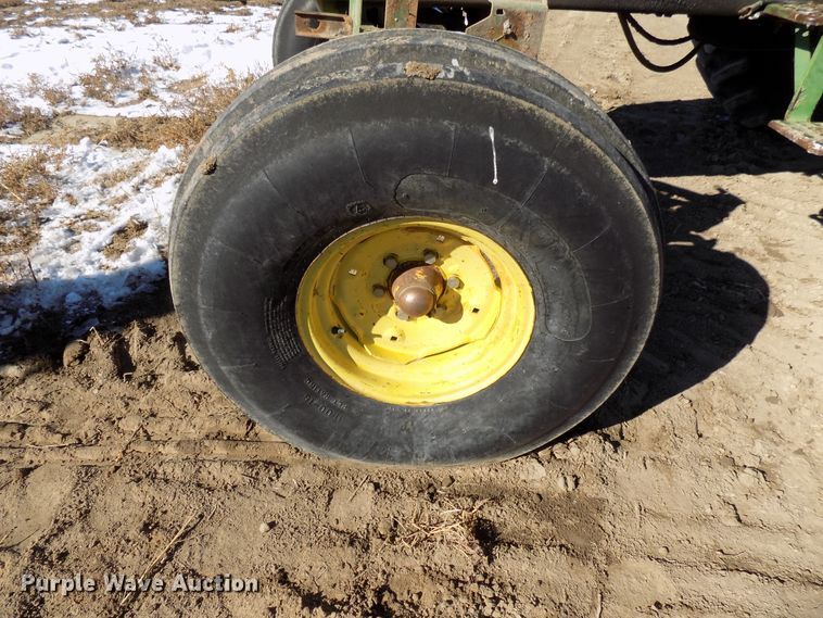 image for item DD6050 1975 John Deere 4430 tractor