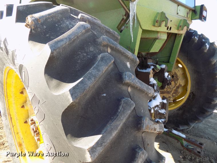 image for item DD6050 1975 John Deere 4430 tractor