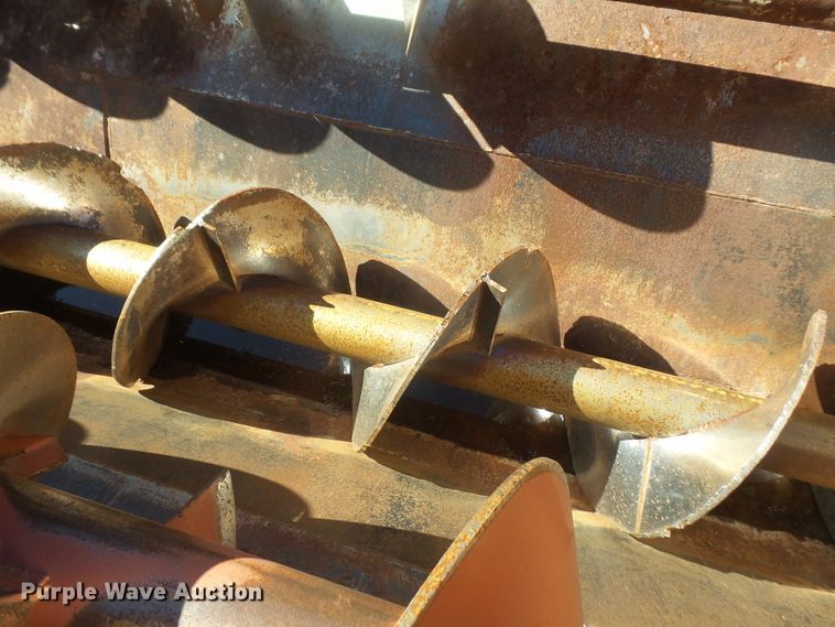 image for item DE2438 1978 Ford F700 feed mixer truck