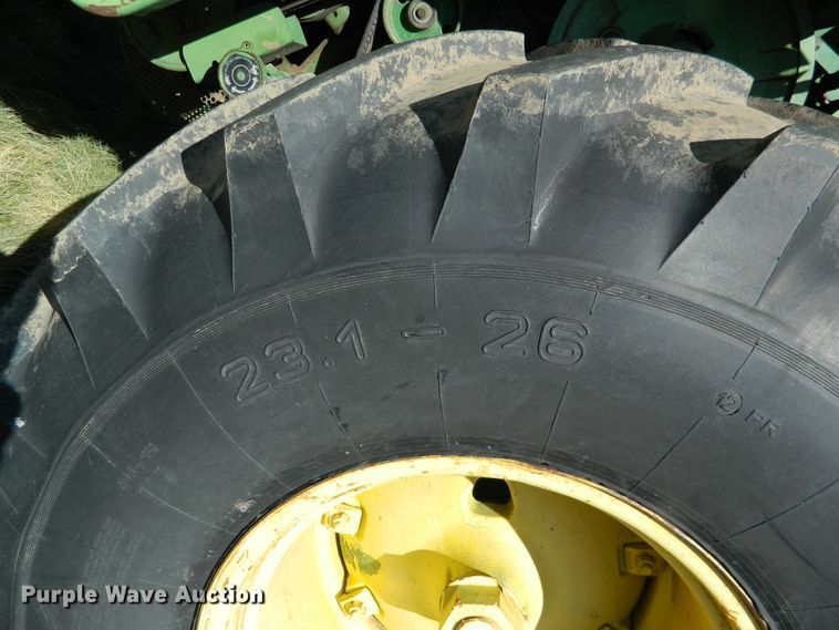 image for item DE4357 John Deere 105 combine