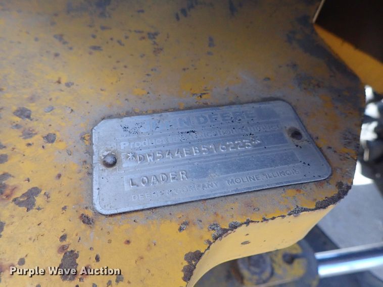 image for item DE5528 1988 John Deere 544E wheel loader