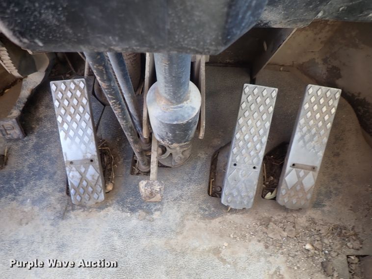 image for item DE5528 1988 John Deere 544E wheel loader