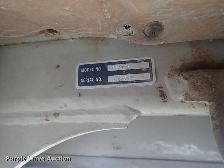 image for item DE5528 1988 John Deere 544E wheel loader