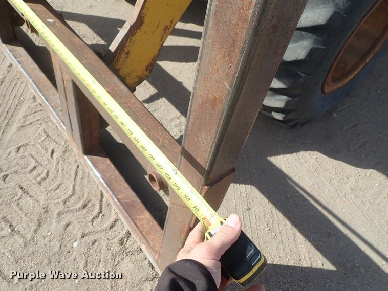 image for item DE5528 1988 John Deere 544E wheel loader