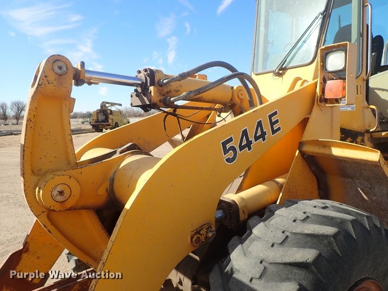 image for item DE5528 1988 John Deere 544E wheel loader
