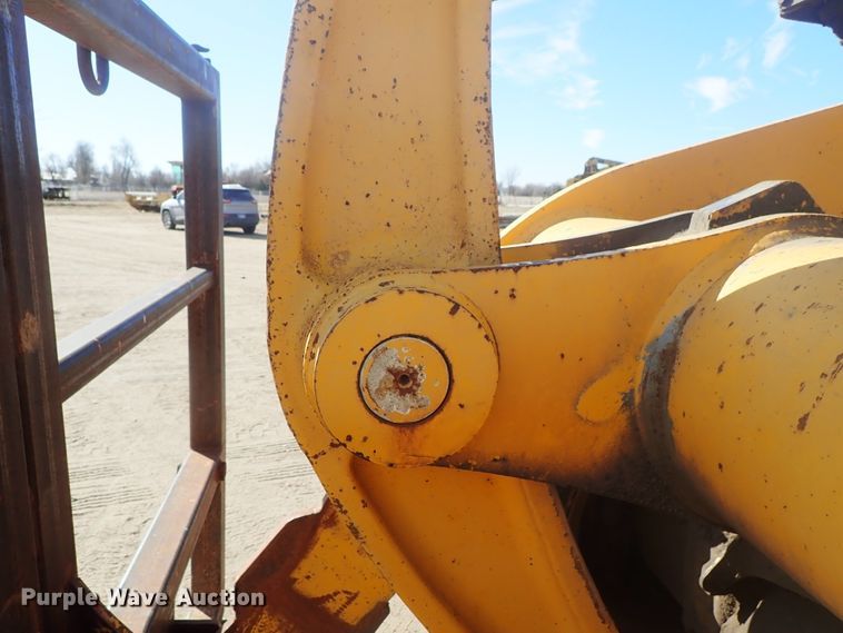 image for item DE5528 1988 John Deere 544E wheel loader