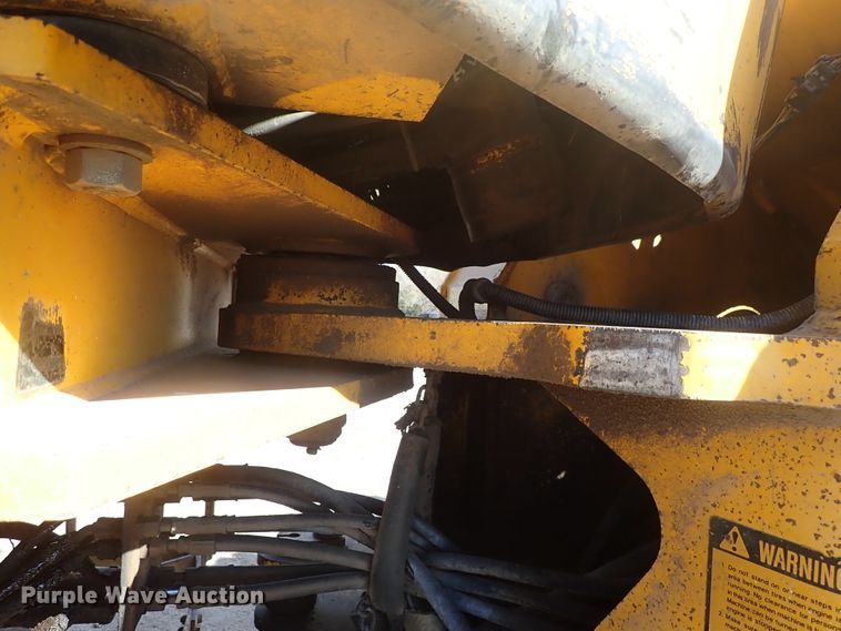 image for item DE5528 1988 John Deere 544E wheel loader