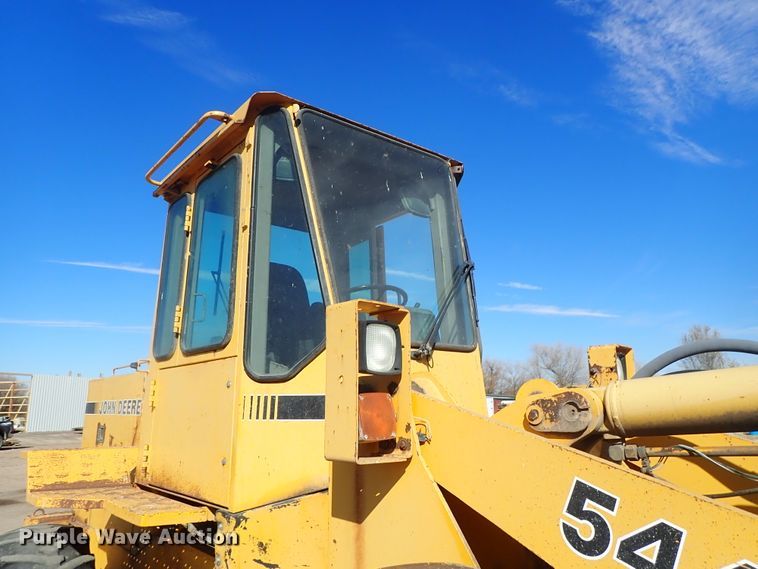 image for item DE5528 1988 John Deere 544E wheel loader